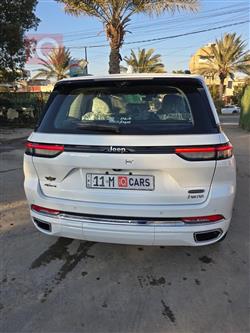 جیپ گراند شیرۆکی